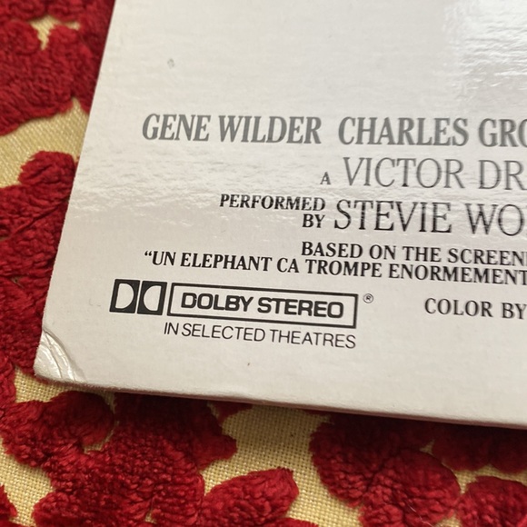 The Women in Red Soundtrack on vinyl. Soundtrack done by Stevie Wonder. - Picture 6 of 8